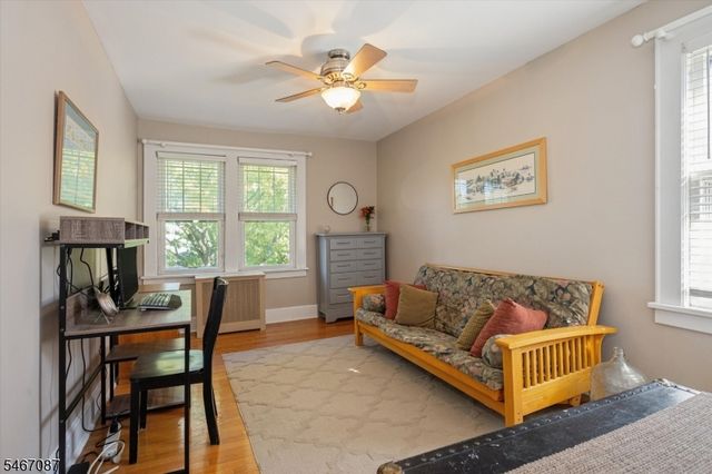 15 Fairview Ave, Glen Rock Boro, NJ 07452
