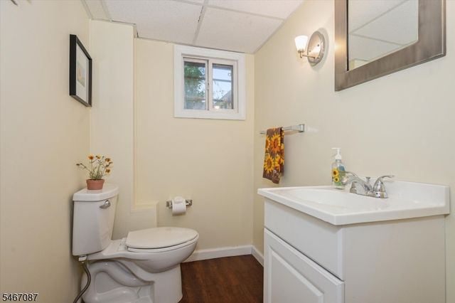 15 Fairview Ave, Glen Rock Boro, NJ 07452