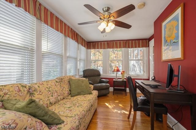 15 Fairview Ave, Glen Rock Boro, NJ 07452