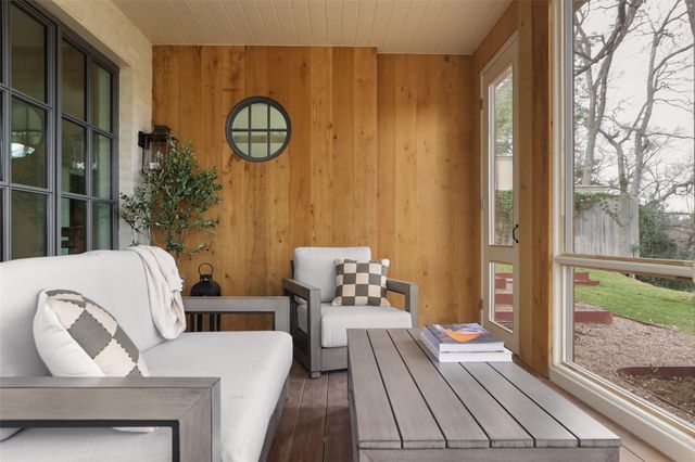 1012 Gaston Ave, Austin, TX 78703