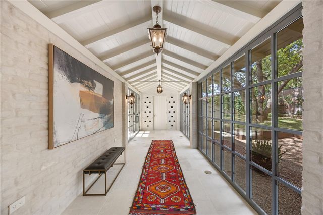 1012 Gaston Ave, Austin, TX 78703