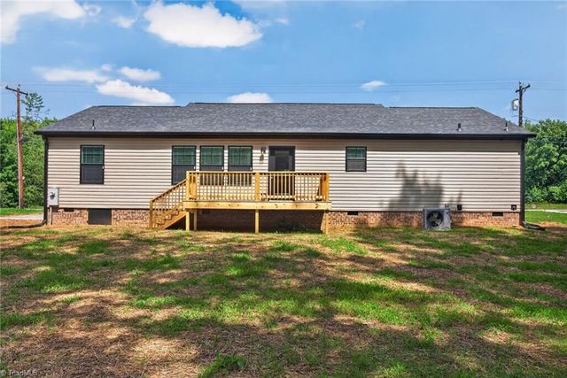 1094 Kerner Road, Kernersville, NC 27284