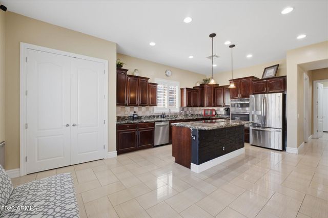 2106 E CRESCENT Place, Chandler, AZ 85249