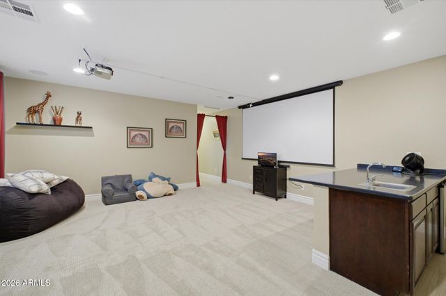 2106 E CRESCENT Place, Chandler, AZ 85249