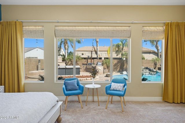 2106 E CRESCENT Place, Chandler, AZ 85249