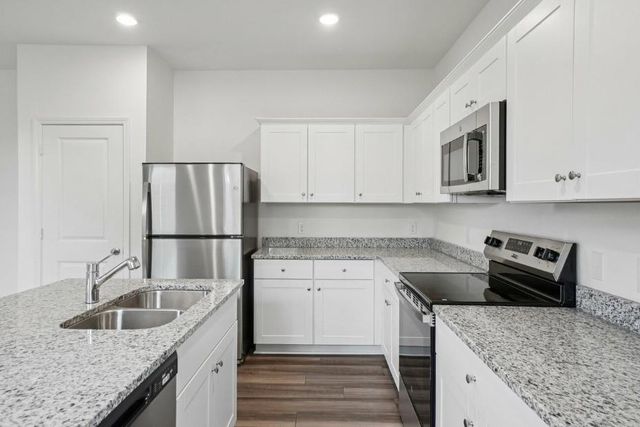 15049 Ronan Drive, Montgomery, TX 77316