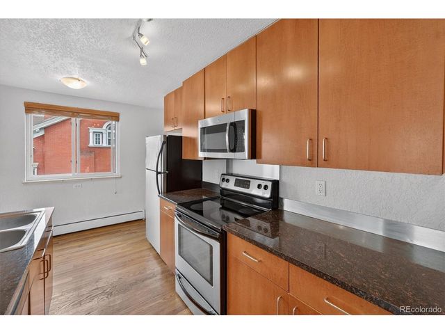 1336 N Logan St 401, Denver, CO 80203