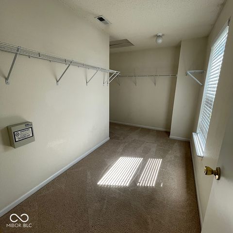 6909 Earlswood Drive, Indianapolis, IN 46217