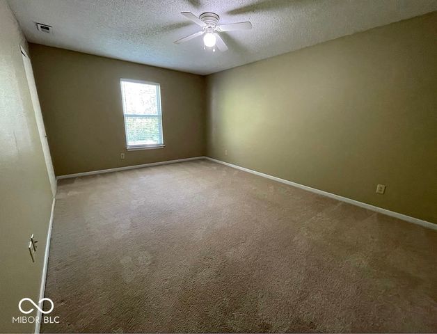 6909 Earlswood Drive, Indianapolis, IN 46217