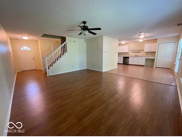 6909 Earlswood Drive, Indianapolis, IN 46217