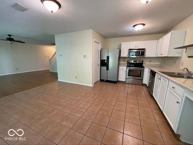 6909 Earlswood Drive, Indianapolis, IN 46217