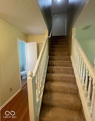 6909 Earlswood Drive, Indianapolis, IN 46217