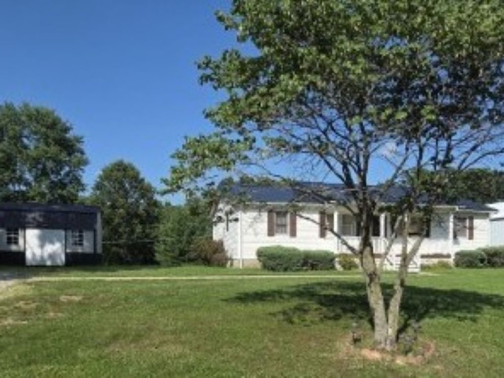 Image 40 of property listing at 17288 N Il Highway 37, Mt Vernon, IL 62864
