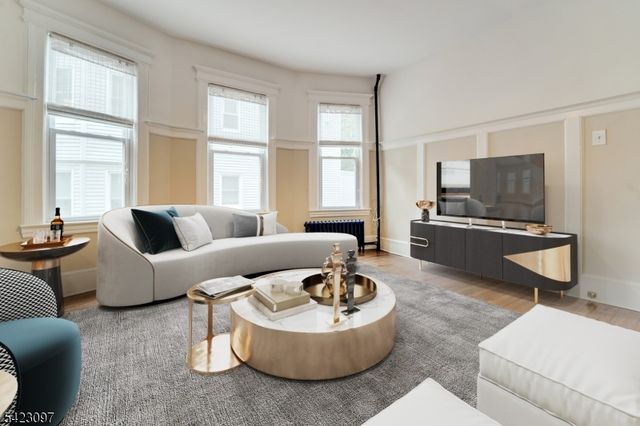 499 Valley St, Maplewood Twp., NJ 07040