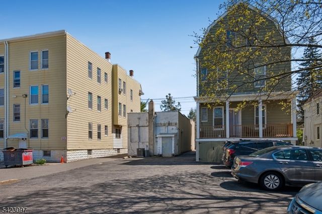 499 Valley St, Maplewood Twp., NJ 07040