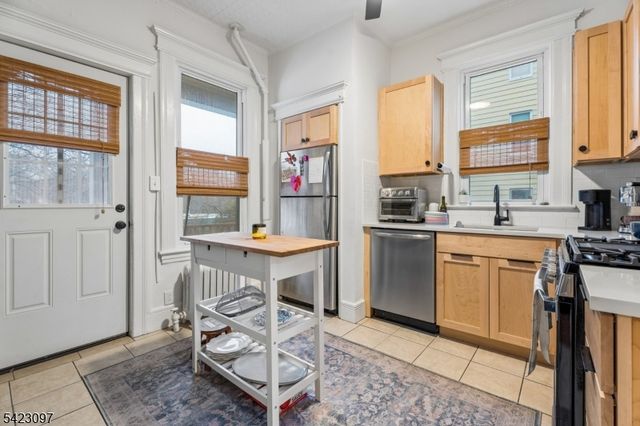 499 Valley St, Maplewood Twp., NJ 07040