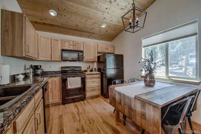 907 Bobcat Lane, Fairplay, CO 80440