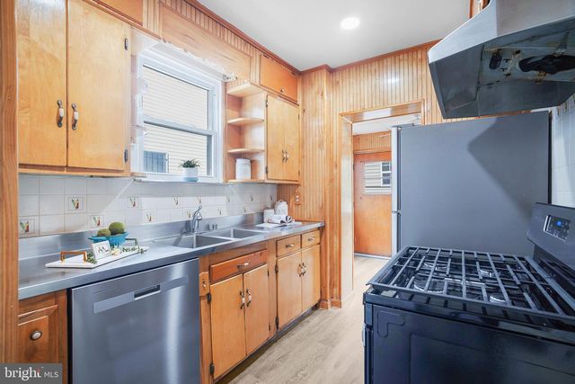 6021 NORTH DAKOTA AVE NW, Washington, DC 20011