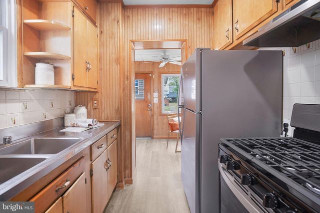 6021 NORTH DAKOTA AVE NW, Washington, DC 20011