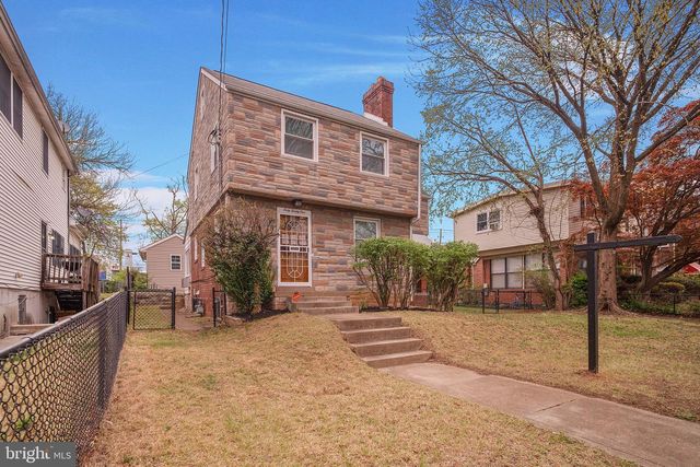 6021 NORTH DAKOTA AVE NW, Washington, DC 20011