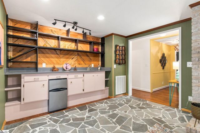 207 Melbourne Lane, Greenville, SC 29615