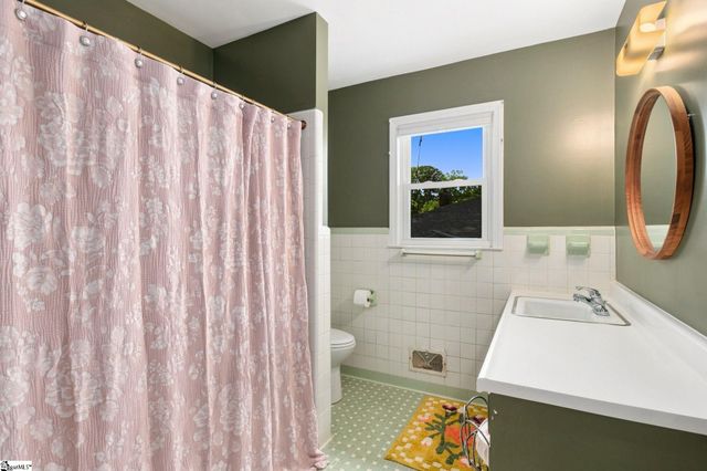 207 Melbourne Lane, Greenville, SC 29615