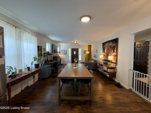 2611 Grinstead Dr, Louisville, KY 40206