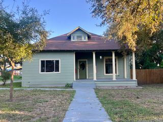 508 E Corpus Christi, Beeville, TX 78102