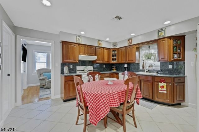 19 Hamilton Ave, Kearny Town, NJ 07032