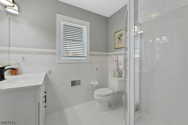 19 Hamilton Ave, Kearny Town, NJ 07032