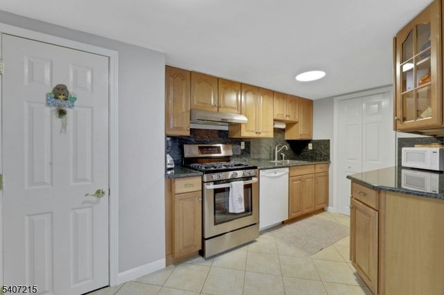 19 Hamilton Ave, Kearny Town, NJ 07032