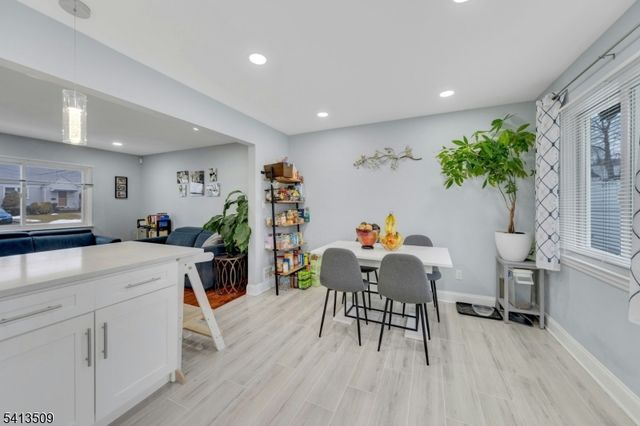 50 Henry St, Hasbrouck Heights Boro, NJ 07604