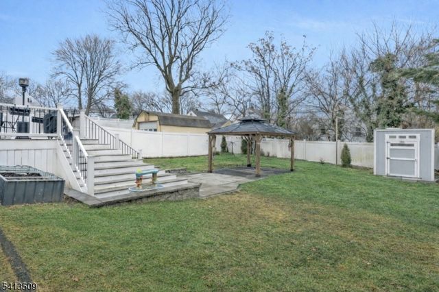 50 Henry St, Hasbrouck Heights Boro, NJ 07604