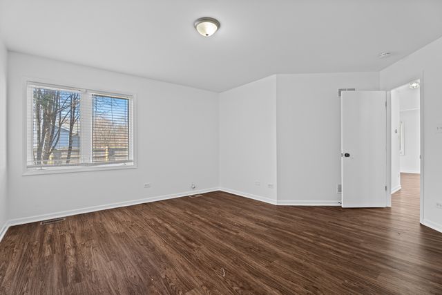 262 LAKEVIEW Court, Steger, IL 60475