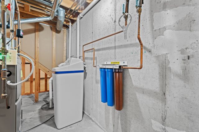 262 LAKEVIEW Court, Steger, IL 60475