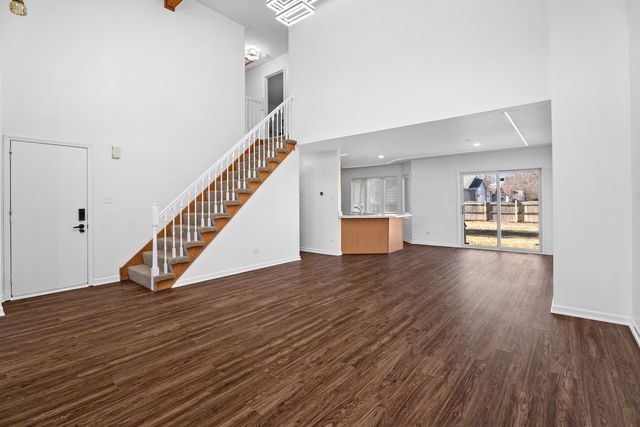 262 LAKEVIEW Court, Steger, IL 60475