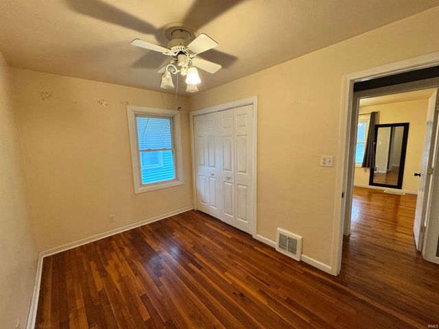 804 S Lombardy Drive, South Bend, IN 46619