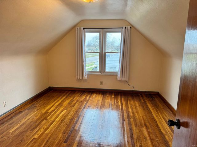 804 S Lombardy Drive, South Bend, IN 46619