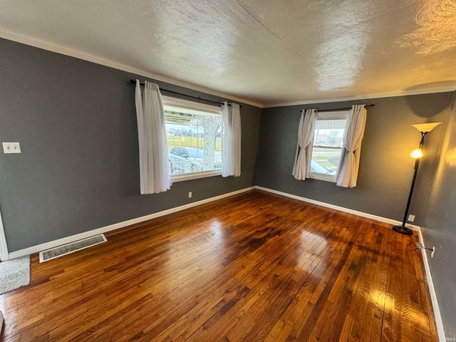 804 S Lombardy Drive, South Bend, IN 46619