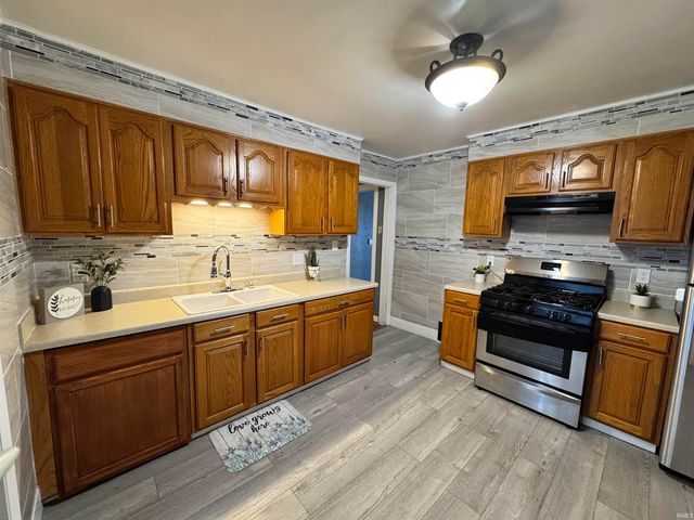 804 S Lombardy Drive, South Bend, IN 46619