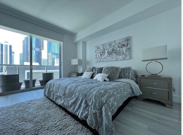 55 SE 6th St 1408, Miami, FL 33131