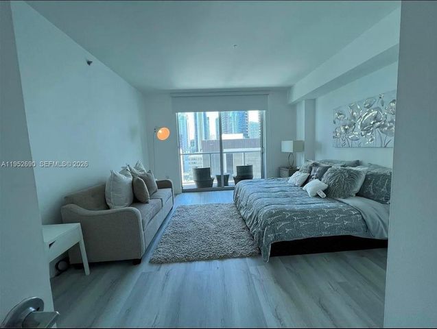 55 SE 6th St 1408, Miami, FL 33131