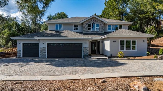 17867 Deer Hill Road, Hidden Valley Lake, CA 95467