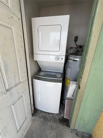 2717 25TH STREET, Sarasota, FL 34234