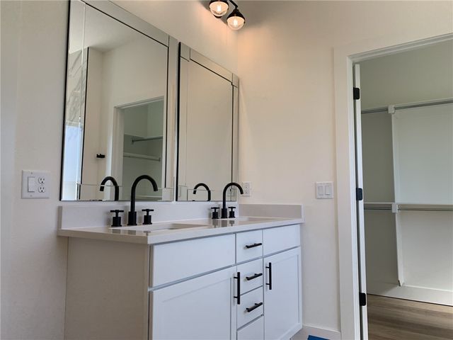 2614 SW Livingston Square, Bentonville, AR 72713