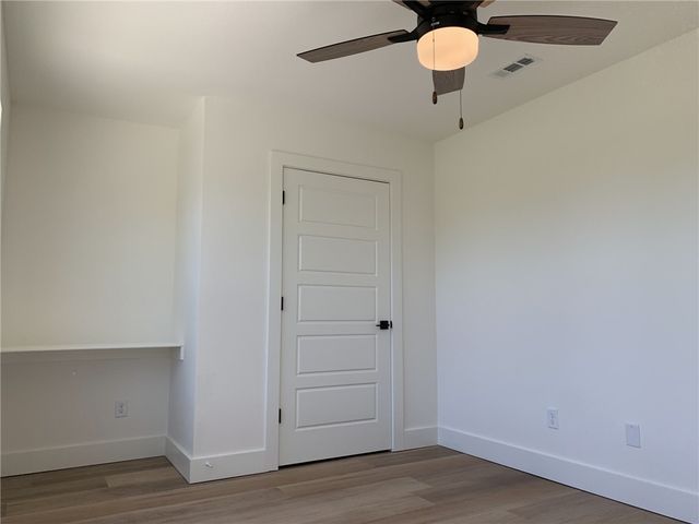 2614 SW Livingston Square, Bentonville, AR 72713