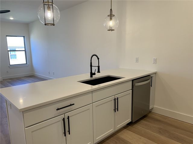 2614 SW Livingston Square, Bentonville, AR 72713