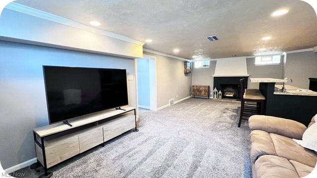 3973 Meadowbrook Boulevard, University Heights, OH 44118