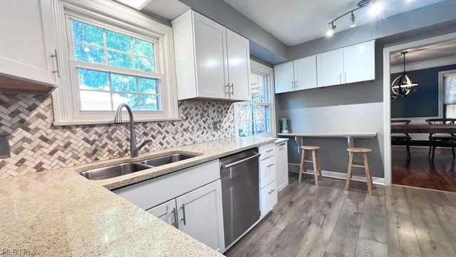 3973 Meadowbrook Boulevard, University Heights, OH 44118