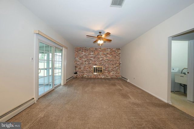 3088 DORMAN CIR, Broomall, PA 19008